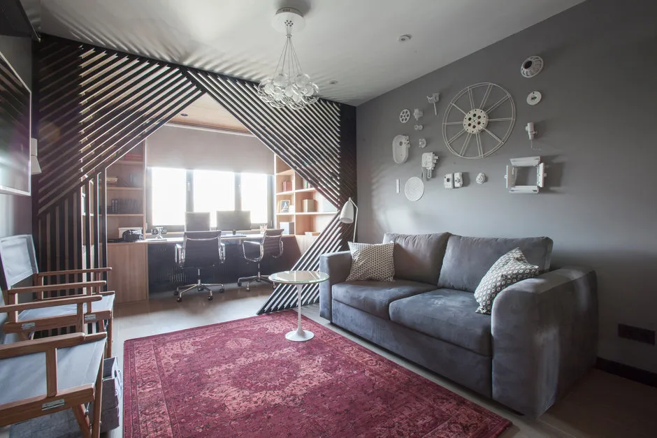 设计:亚历山大·迪亚金,基里尔·罗马纽克,Fonbureau