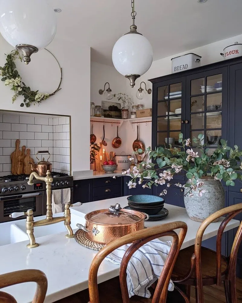 Photo: classic style, modern, house, room interior, interior design, renovation, vintage, countryside home interior, cozy home, how to decorate a house, country home interior design, classic with modern accents, El Herwin – photo on our site