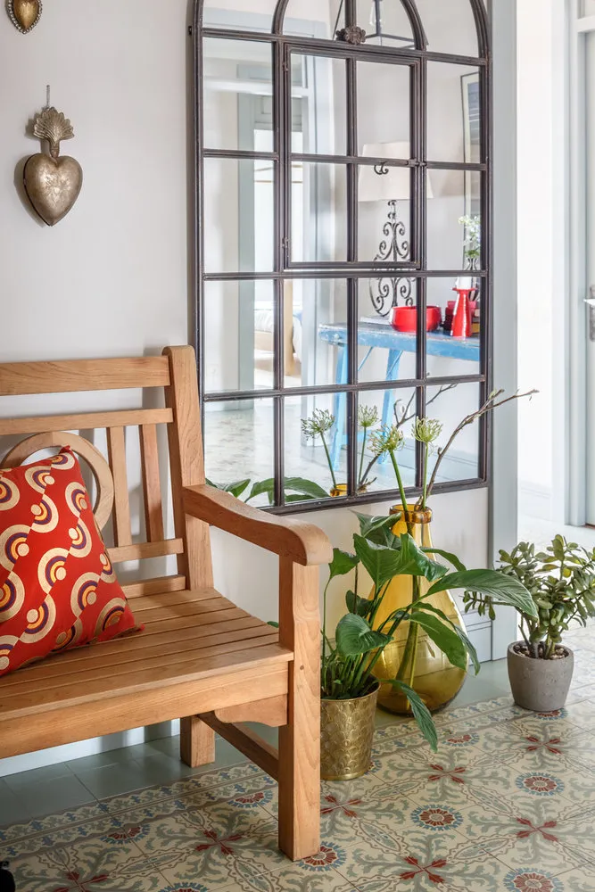 设计：纳迪亚·扎托娃