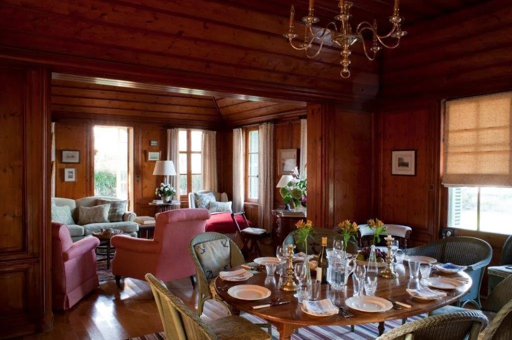 Design: Katherine Ireland