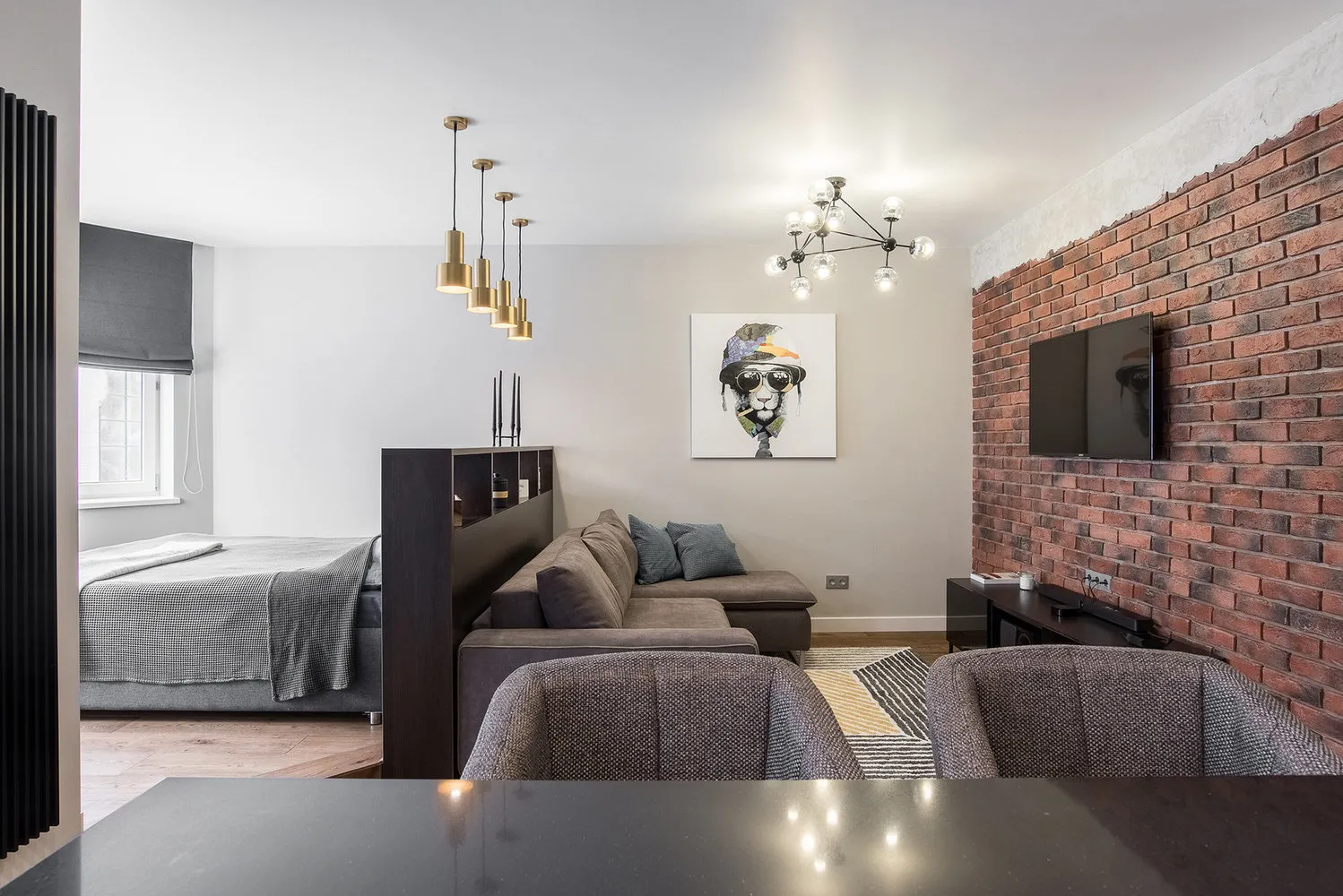 Фотография: Гостиная в стиле Лофт, Советы, как оформить интерьер, советы профи, энциклопедия_интерьер, Маргарита Фомина, Анастасия Шабельская, Виктория Иванова, ошибки в ремонте – фото на нашем сайте