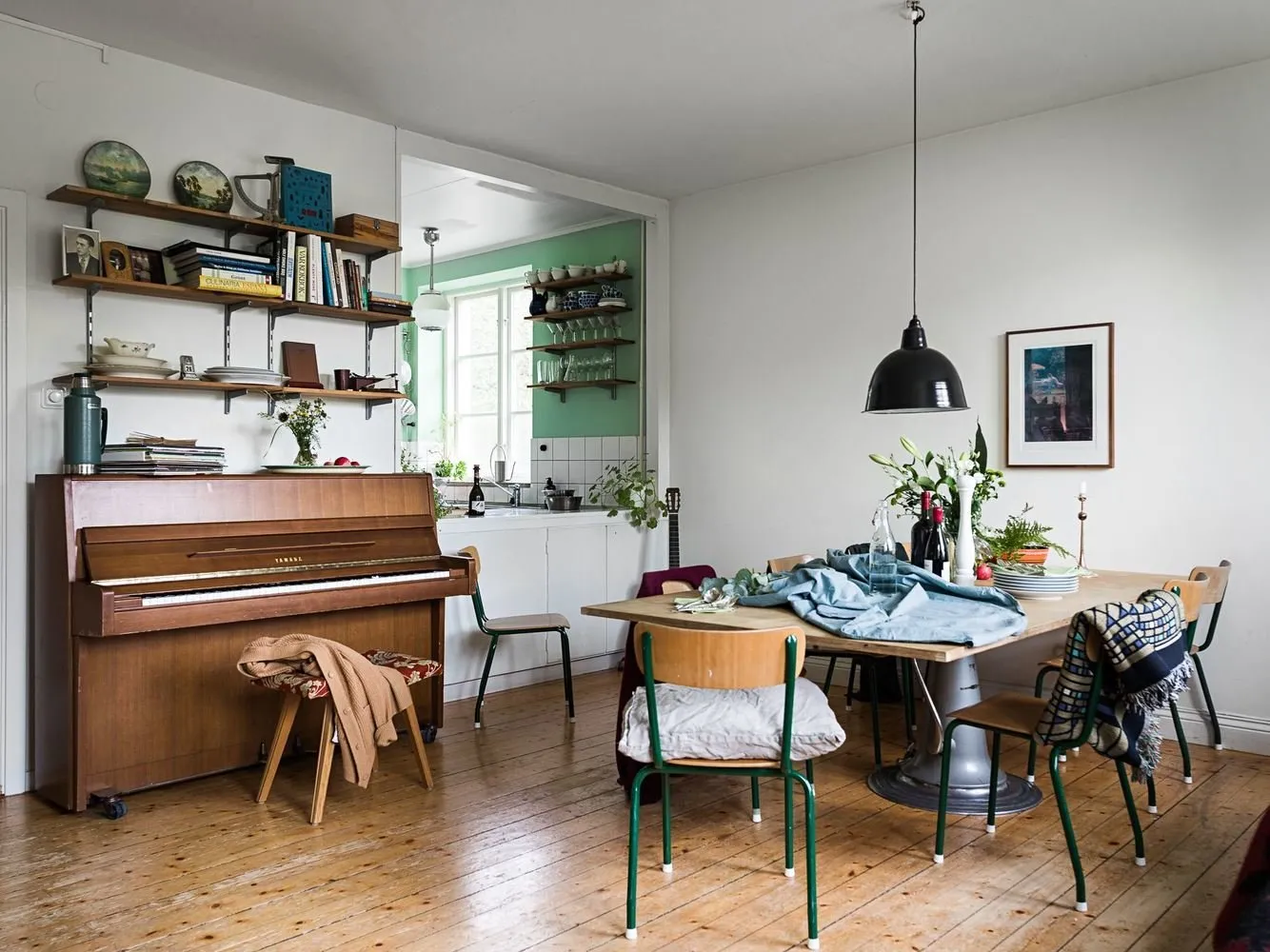 Photo: in style , Scandinavian, Modern, House, White, Villa, Mansion, Stockholm, Orange, Brown, Home and Cottage, 4 or More, Over 90 Meters – Photo on Our Website