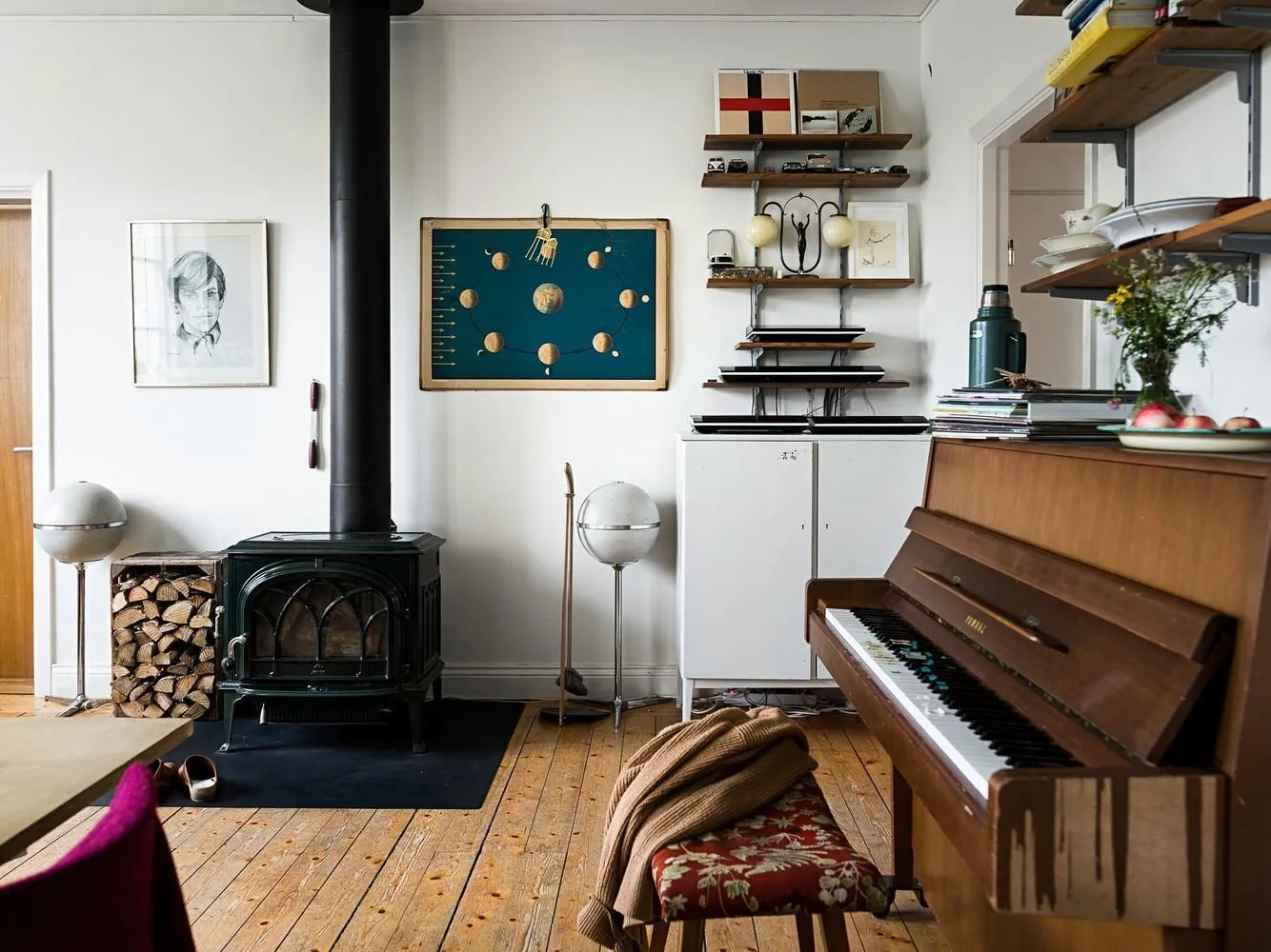 Photo: in style , Scandinavian, Modern, House, White, Villa, Mansion, Stockholm, Orange, Brown, Home and Cottage, 4 or More, Over 90 Meters – Photo on Our Website