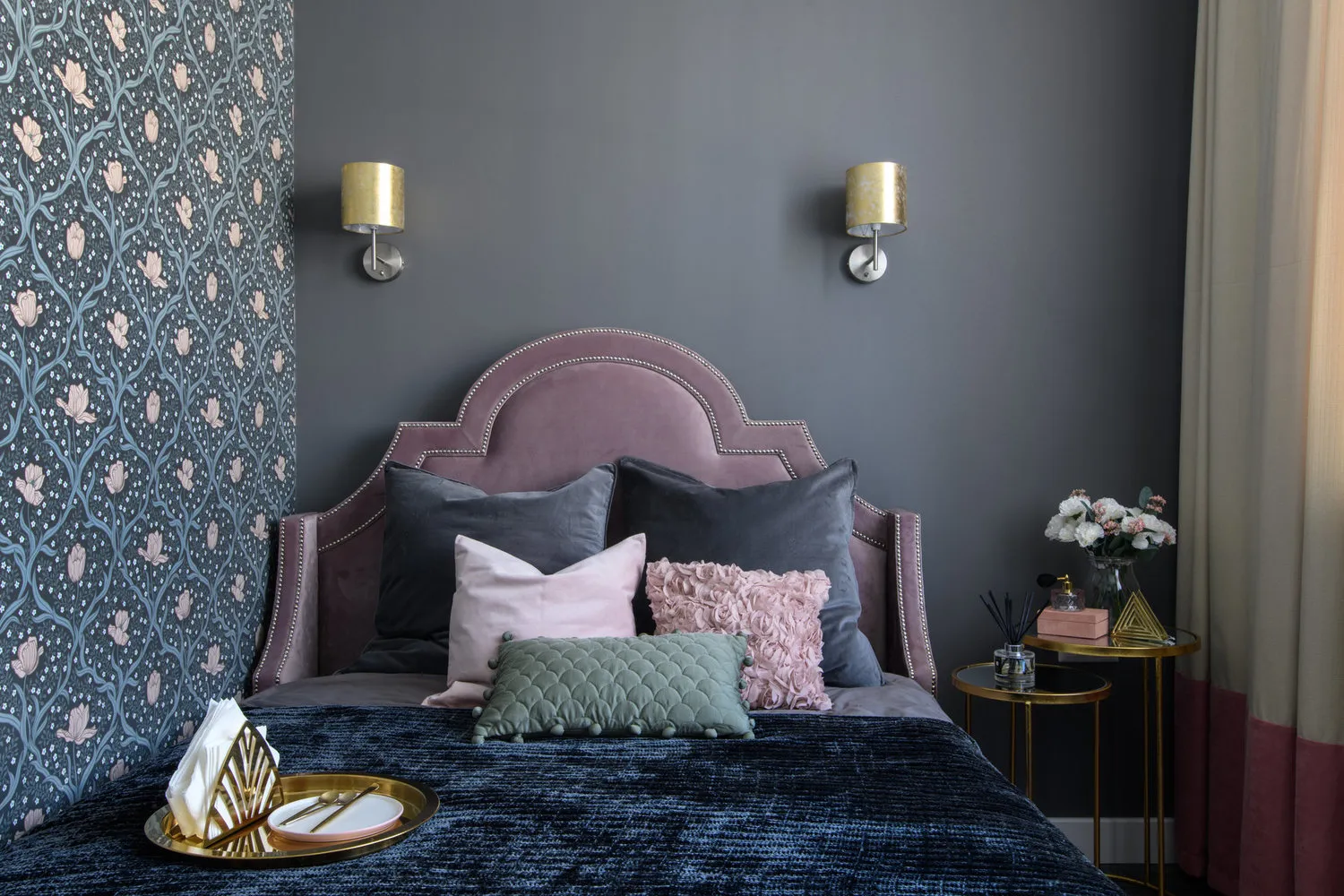 照片:普罗旺斯和乡村风格卧室,小公寓,指南,戴安娜·马尔采娃,卧室代替厨房,小居住空间的灵感,壁龛中的卧室,玻璃隔断后的卧室,叶夫根尼娅·马特维琴科,塔季扬娜·希什金娜,安托尼娜·辛楚戈娃,安娜·莫赫贾罗,尤莉亚·施密特,阿莱克桑德拉·塔拉诺娃,伊琳娜·诺索娃 – 我们网站上的照片