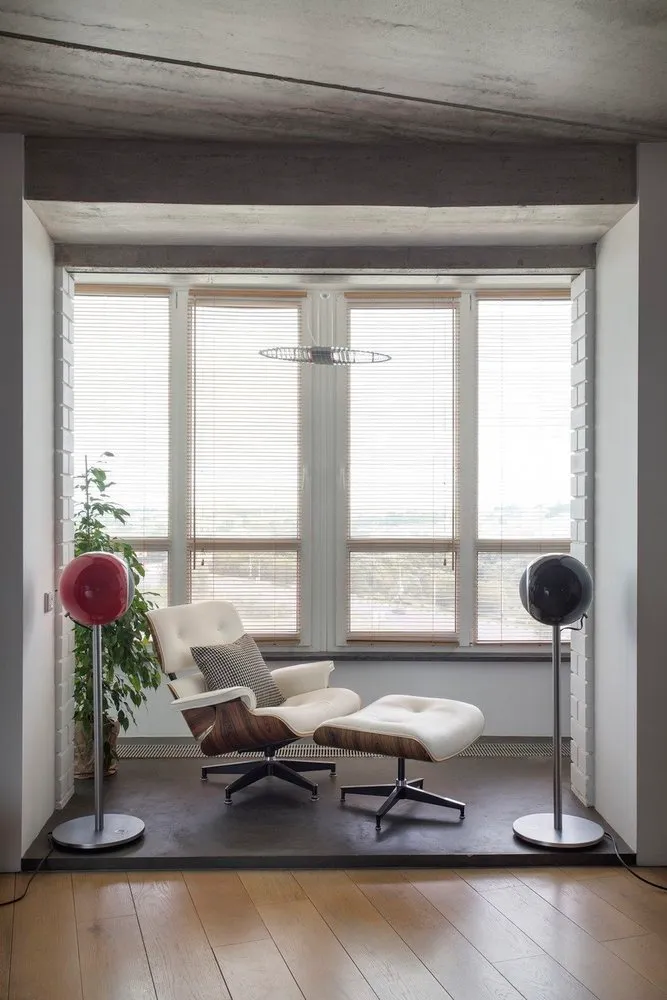 设计：谢尔盖·巴哈列夫，工作室“One-Flat