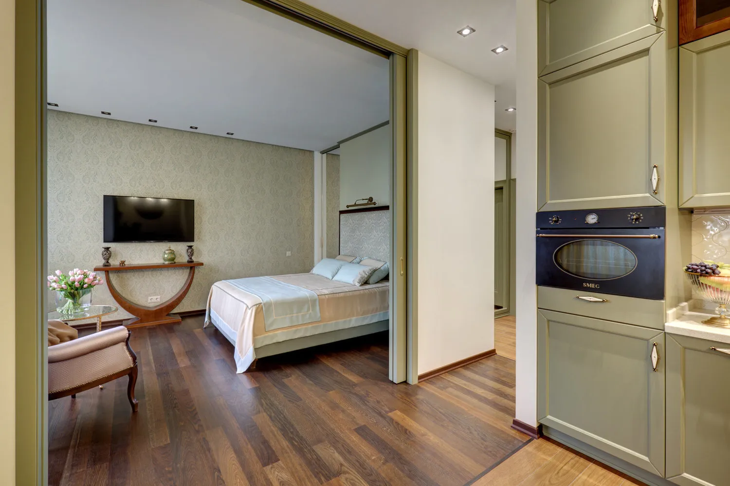 Photo: Bedroom in Classical, Modern style, Partitions, Guide, Koshka Interiors, gypsum board partition, Glass partition, OM Design, Insomnia, CENS architects, studio 'Enigma', Marina Svetlova, Forma Dom, panel partition in bedroom – photo on our website