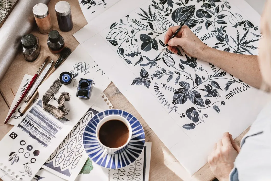 纺织设计师Emma von Bremse的设计草图。