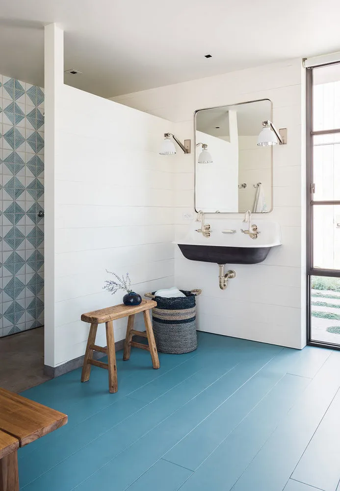 照片：斯堪的纳维亚浴室，建议，房屋与花园别墅，斯堪的纳维亚室内设计 – 我们网站上的照片