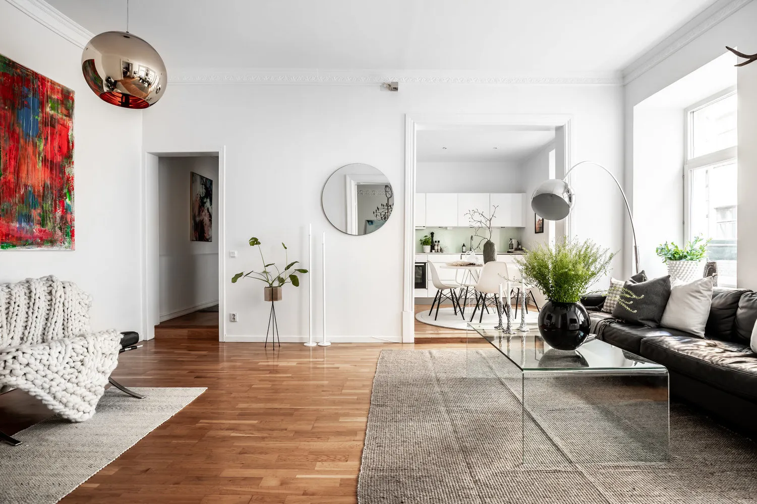 Photo: Living room in Scandinavian, Modern, Interior decor, Apartment, Sweden, White, Grey, 2 rooms, 60-90 sqm – photo on our website