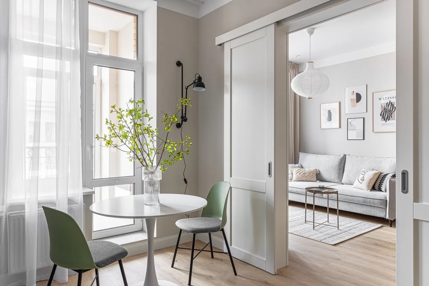 Foto: Cocina y comedor en estilo moderno, Escandinavo, Apartamento, Proyecto de la semana, Moscú, 2 habitaciones, 60-90 metros, María Pashkevich – foto en nuestro sitio web