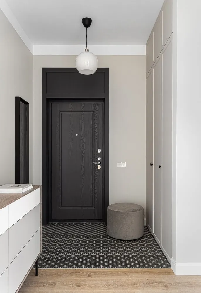 Foto: Entrada en estilo Escandinavo, Moderno, Minimalismo, Apartamento, Proyecto de la semana, Moscú, 2 habitaciones, 60-90 metros, María Pashkevich – foto en nuestro sitio web