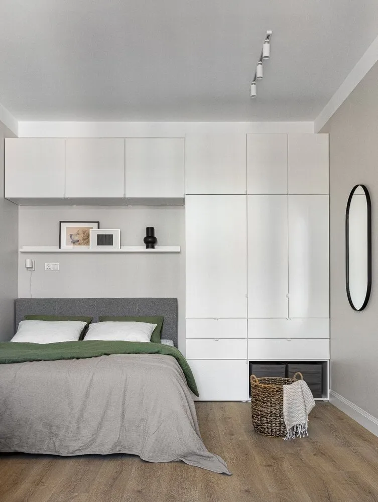 Foto: Dormitorio en estilo Escandinavo, Moderno, Minimalismo, Apartamento, Proyecto de la semana, Moscú, 2 habitaciones, 60-90 metros, María Pashkevich – foto en nuestro sitio web