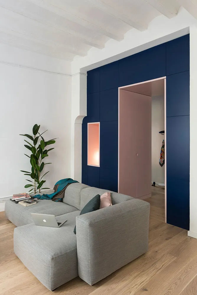 照片：现代风格客厅，室内装饰，公寓，西班牙，巴塞罗那，3个房间，60-90平方米 – 网站上的照片