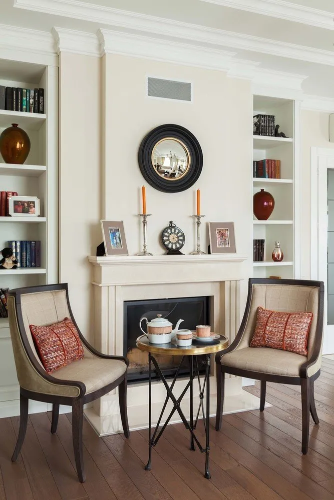 图片：古典与混搭风格客厅，每周项目，莫斯科，房屋和小屋，联排别墅，纳塔莉亚·塔尔哈诺娃 – 我们网站上的照片