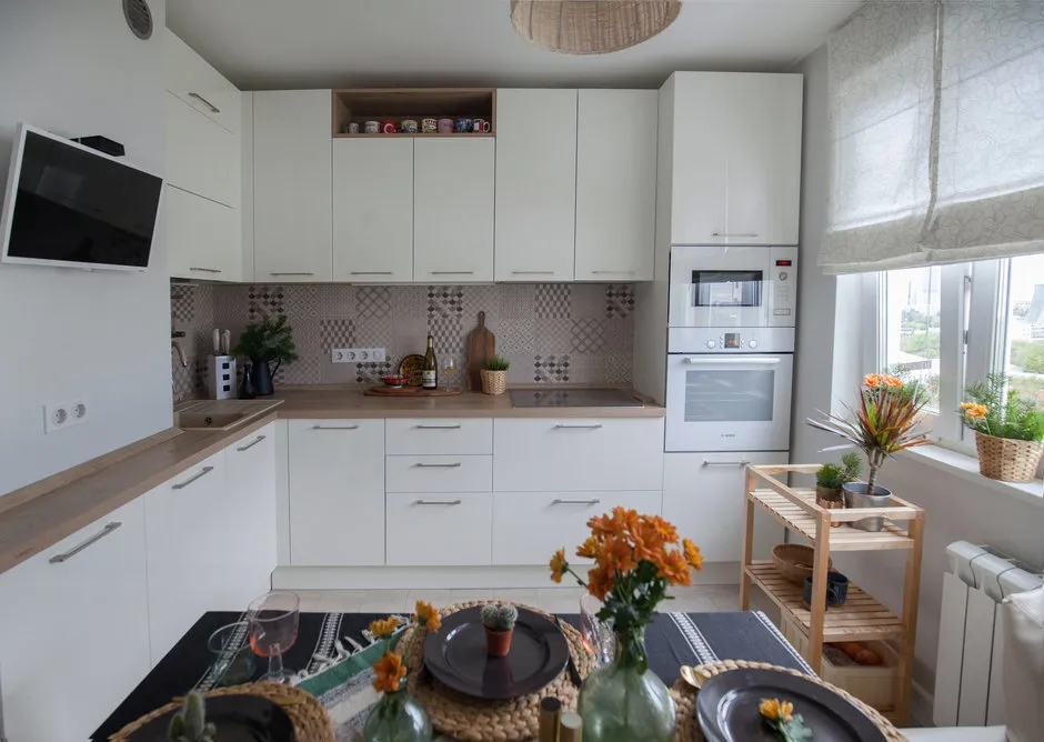 Фотография: Кухня и столовая в стиле Скандинавский, Квартира, Гид, Лидия Большакова, Guinea Interior Design, Ирина Киреева, dots&points, Анна Моджаро, Дмитрий Воробьев, Артур Минаков, Юлия Федотова, Наталья Широкорад – фото на нашем сайте