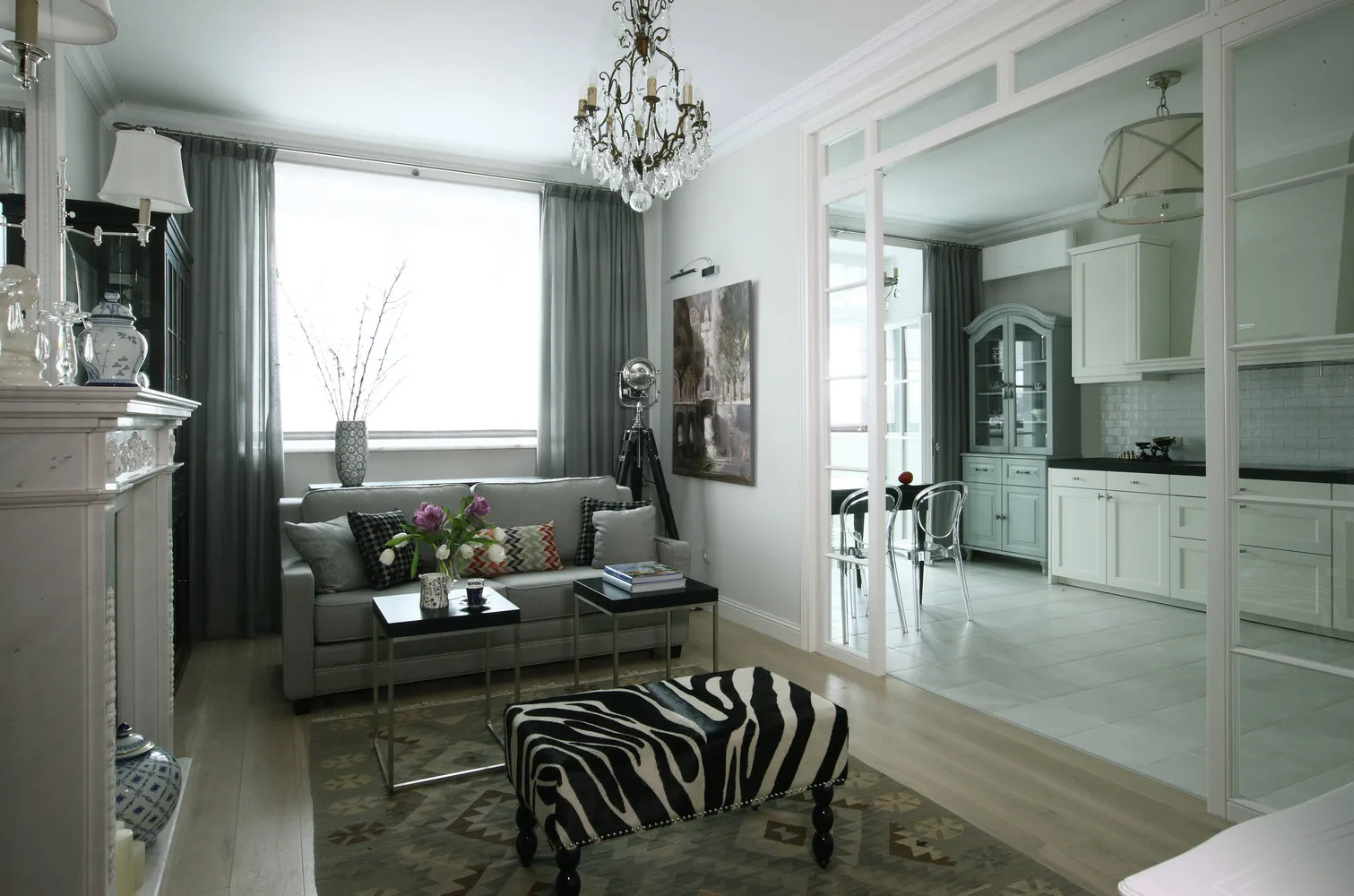 图片：混搭风格客厅，古典，公寓，每周项目，莫斯科，玛丽娜·波克拉恩采娃，单体房屋，4个房间或更多，超过90平方米 – 我们网站上的照片