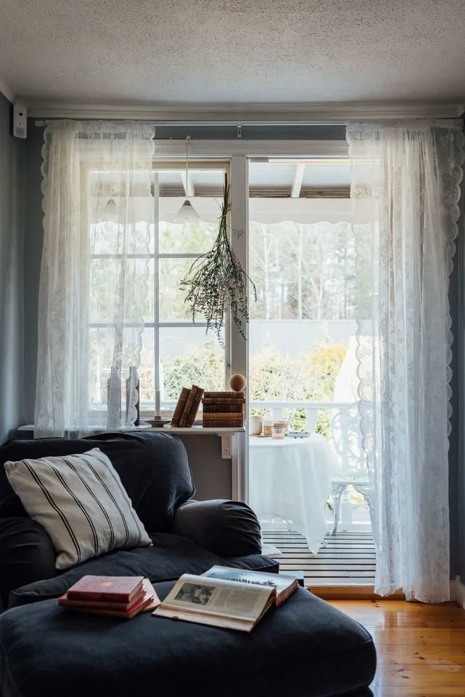 照片：客厅风格，普罗旺斯与乡村，经典，斯堪的纳维亚，折中主义，房屋，瑞典，白色，小屋，斯德哥尔摩，灰色，蓝色，棕色，房屋与小屋，4张或更多 – 我们网站上的照片