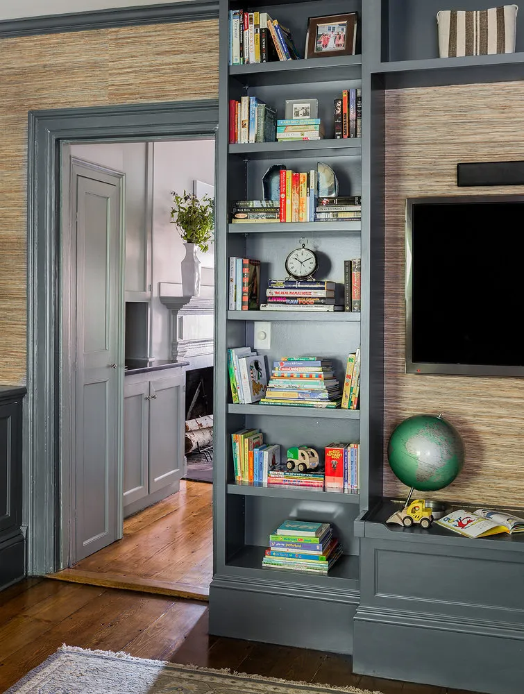 照片：经典风格客厅，室内装饰，住宅与乡村别墅，联排别墅 – 我们网站上的照片