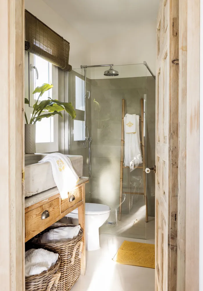 照片：普罗旺斯与乡村风格浴室，现代，室内装饰，房屋，意大利，装饰，露台，白色，绿色，粉色 – 来自我们网站的照片