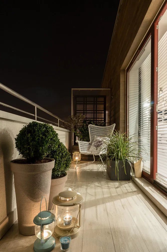 Foto: Balcón en estilo Loft, Apartamento pequeño, Departamento, Polonia, ideas de diseño, decoración para apartamentos pequeños, 2 habitaciones, 40-60 metros, Gdansk – foto en nuestro sitio web