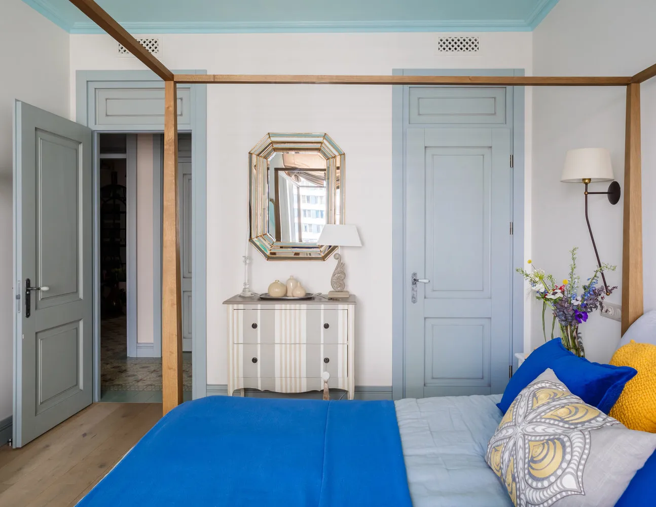 设计：纳杰日达·扎托娃