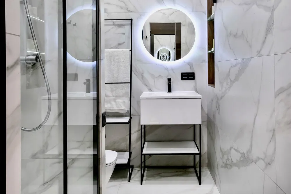 Foto: estilo, Apartamento, Estudio, Interiores de habitación, Diseño de interiores, Redecoración, cómo aumentar visualmente la altura del techo, diseño de estudio, cómo aumentar visualmente el área de un apartamento pequeño, diseño de estudio, apartamento-estudio, hasta 40 metros cuadrados, Vitaliy Myasnikov, Cómo hacer que un apartamento pequeño parezca más grande, puerta del color de la pared – fotos en nuestro sitio web