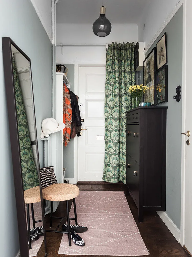 照片:普罗旺斯与乡村风格门厅,厨房与餐厅,客厅,卧室,斯堪的纳维亚,折中主义,室内装饰,公寓,瑞典,装饰,绿色,斯德哥尔摩,如何营造温馨氛围,如何布置两居室公寓,2个房间,40-60平方米,如何搭配图案 – 网站上的照片