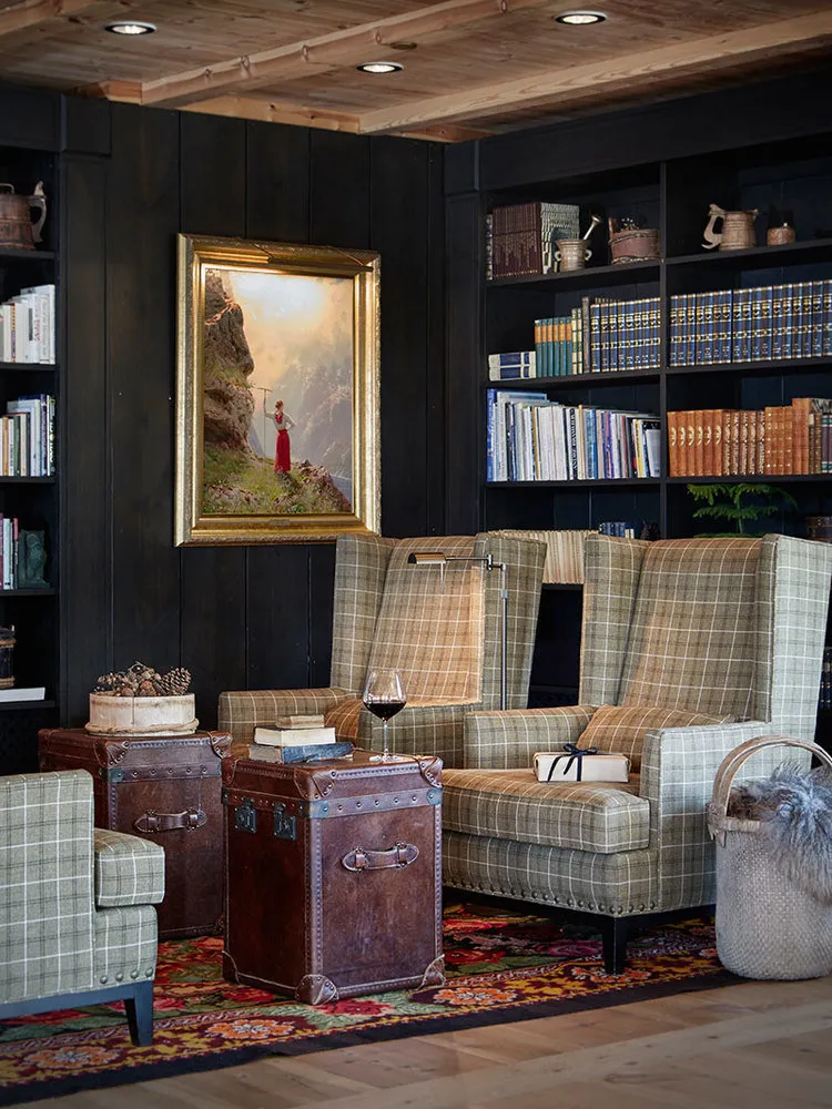 Photo: Living Room in Provence and Countryside, Scandinavian, Modern, White, Hotel, Minimalism, Green, Beige, Grey, Brown, Guide, Over 90 meters – photo on our website