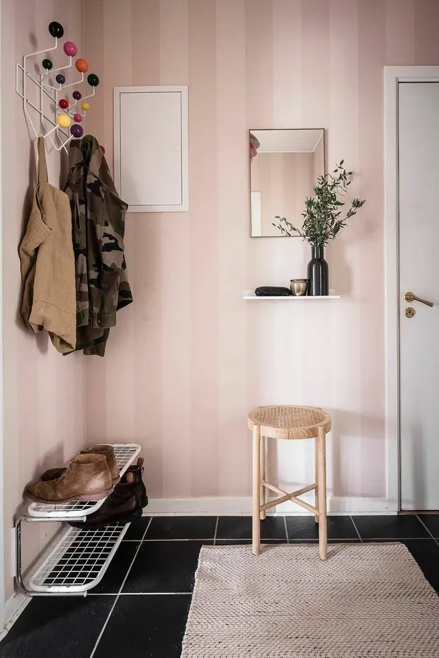 Foto: interior luminoso de departamento de 2 habitaciones de 53 m² en Johannesburgo con terraza acogedora, Gid – foto en nuestro sitio web