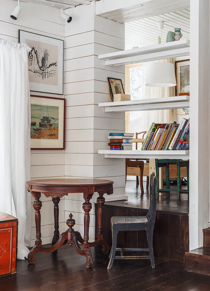 照片：普罗旺斯和乡村风格客厅、折中主义、房屋、每周项目、小屋、房屋和小屋、如何装饰木屋、塔鲁萨、卡卢加地区、亚历山大·杜纳耶夫、玛丽安娜·扎波尔斯基娅、PROJECT905、小屋翻新、小屋扩建——我们网站的照片