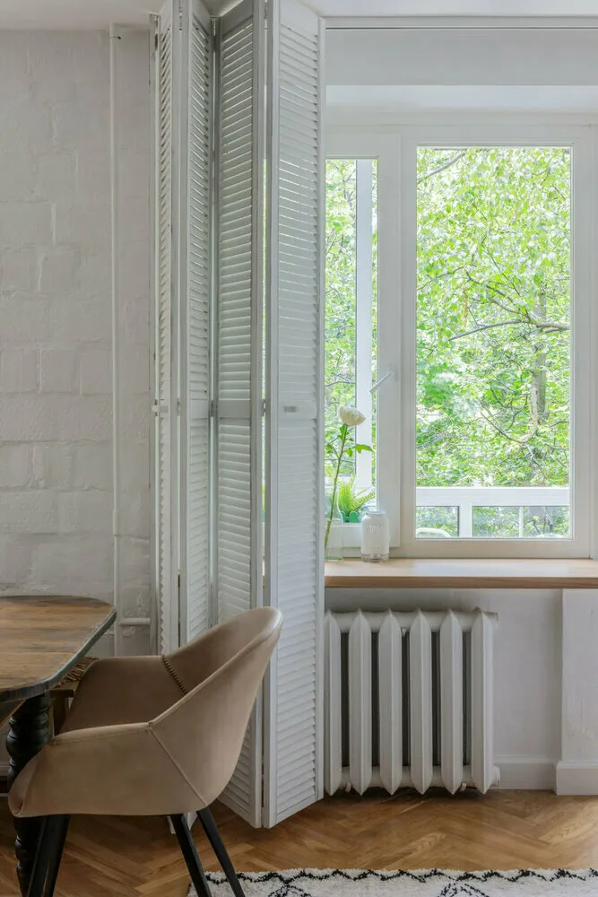 Photo: Interior design, Room interior, Interior style, Interior design, Tips, Blinds, Partitions, How to choose blinds, Shelf-partition, Sliding partitions, Blind cabinet doors, Blinds in design, Partitions in interior – photos on our website