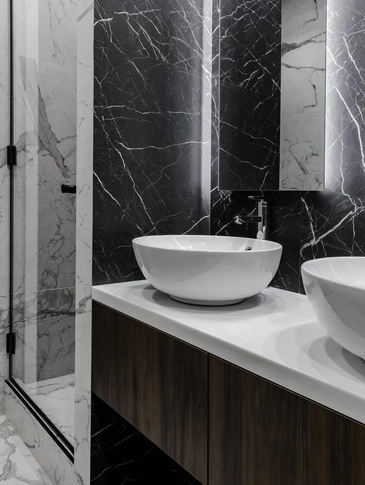 Foto: Baño en estilo Clásico, Moderno, Apartamento, Proyecto de la Semana, Moscú, 4 habitaciones o más, Más de 90 metros cuadrados, IA.Buro – fotos en nuestro sitio web