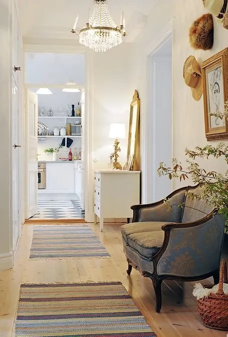 照片:普罗旺斯和乡村风格入口大厅,技巧 – 我们网站上的照片