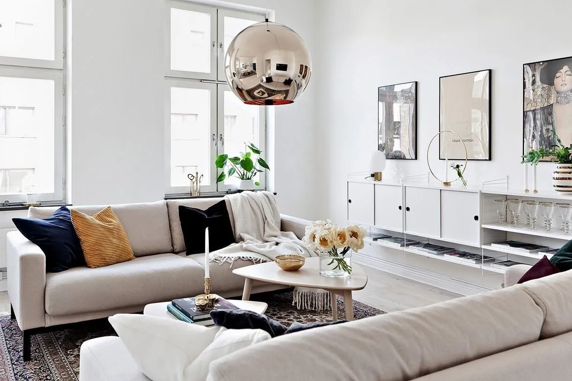 照片：现代、北欧风格厨房和餐厅，室内装饰，公寓，瑞典，家具与灯光，北欧室内设计，公寓照明，如何为房间选择照明，3个房间，超过90平方米 – 网站上的照片