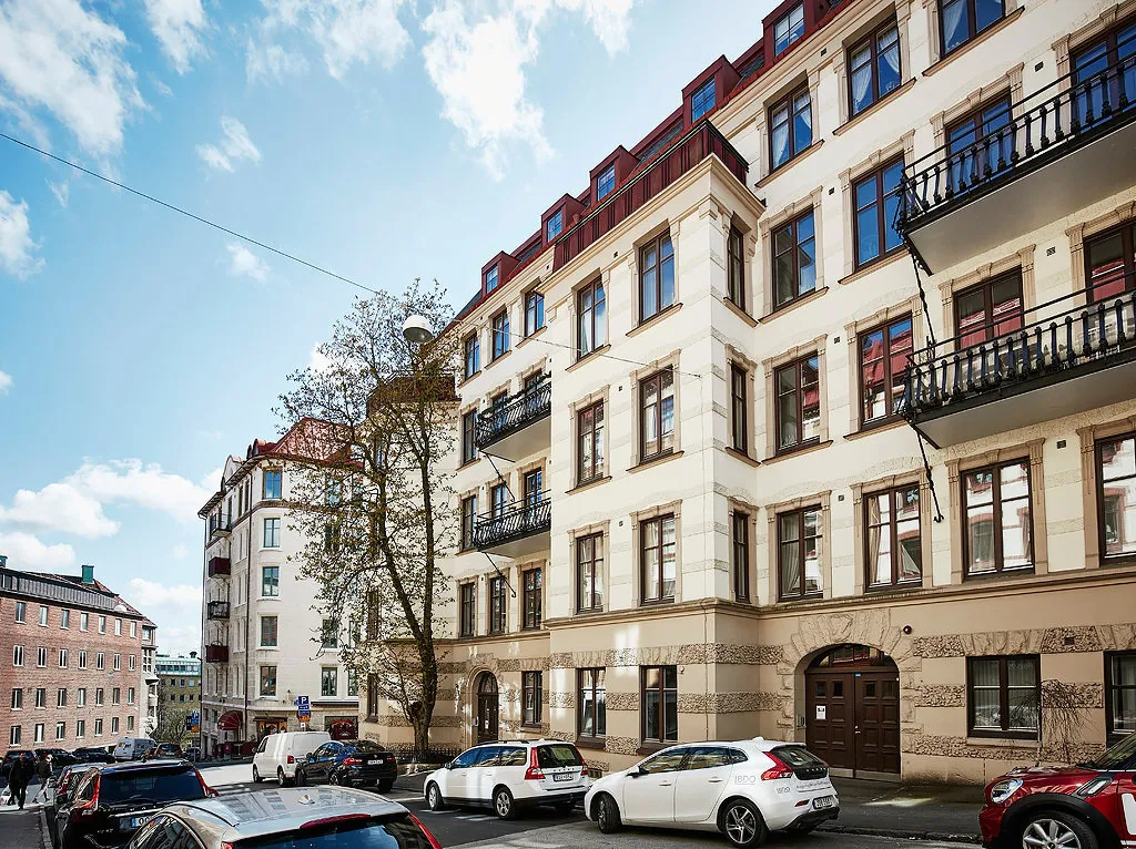 照片：垃圾房公寓，技巧 – 我们网站上的照片