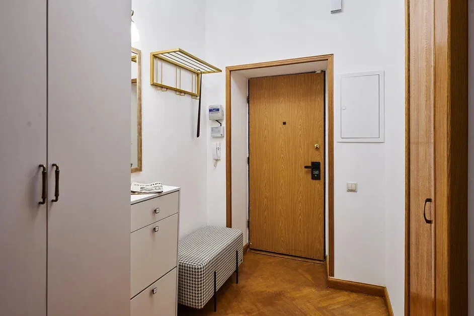Foto: Vor und nach, Wohnung, Umbau, Alte Fundamente – Fotos auf unserer Website