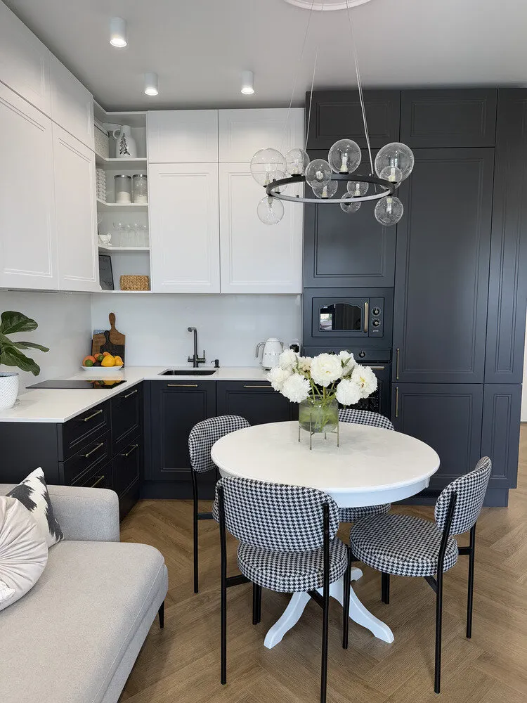 Foto: en estilo minimalista, vivienda de pequeño tamaño, apartamento, Proyecto del día, 1 habitación, hasta 40 metros cuadrados, minimalismo con elementos de diseño moderno – foto en nuestro sitio web