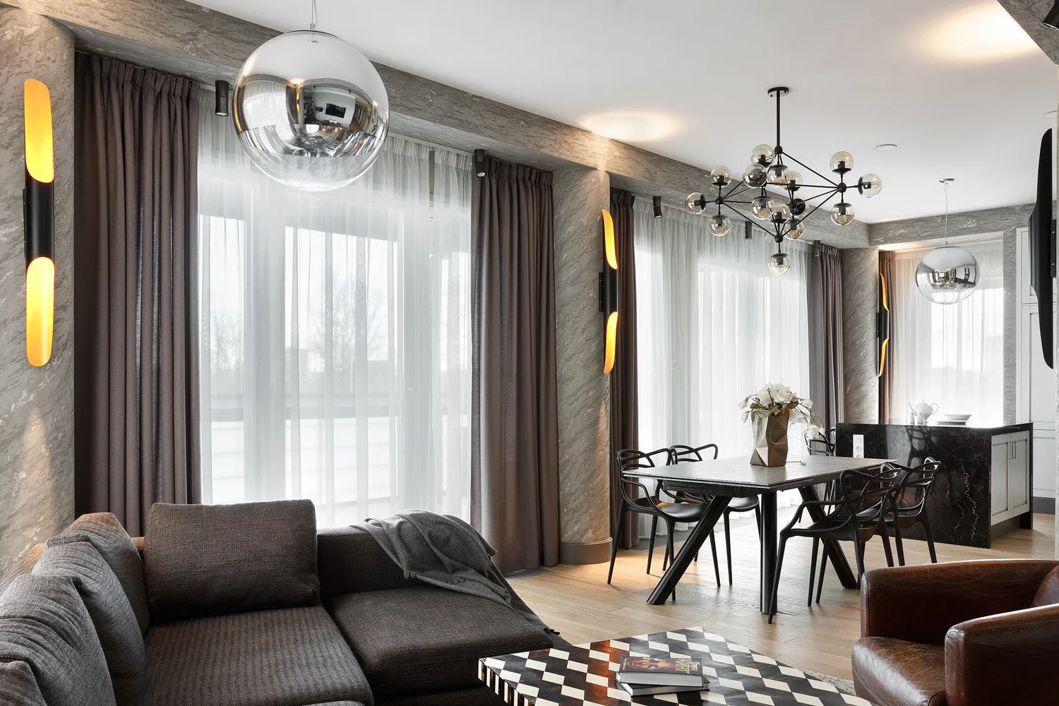 设计：谢尔盖·克洛奇科夫