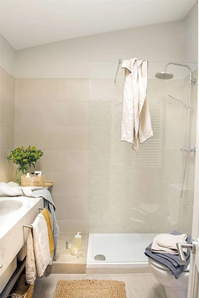 照片:浴室,北欧现代风格,室内装饰,白色,黄色,橙色,生态—我们网站上的照片