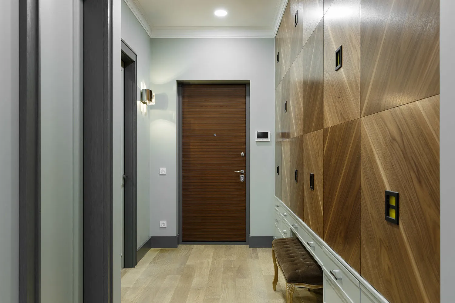 设计：谢尔盖·克洛奇科夫