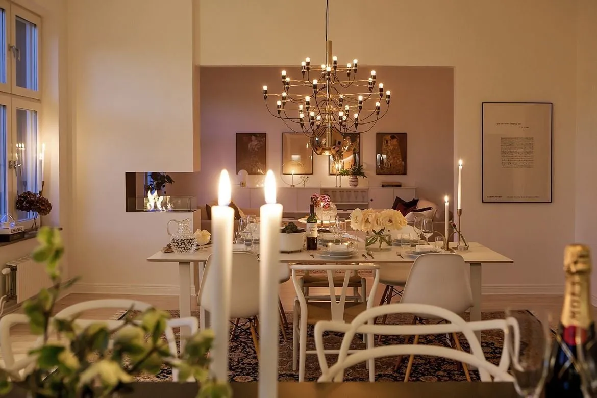 照片：现代、北欧风格厨房和餐厅，室内装饰，公寓，瑞典，家具与灯光，北欧室内设计，公寓照明，如何为房间选择照明，3个房间，超过90平方米 – 网站上的照片