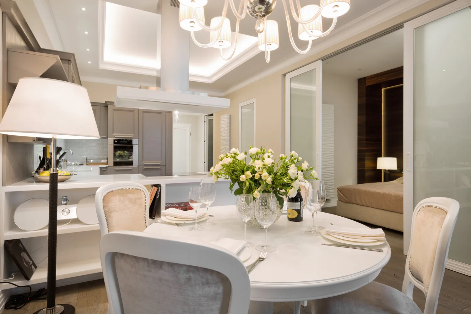 来自作品集海边公寓 – 我们网站上的室内设计照片