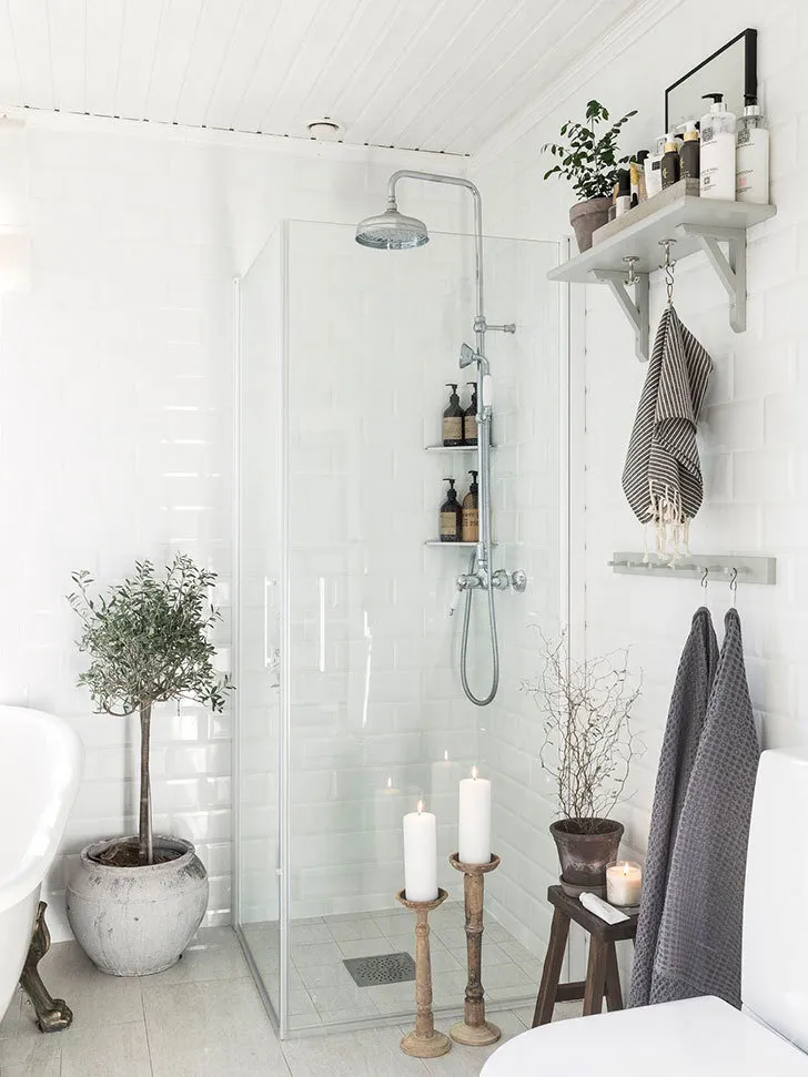 照片:浴室、普罗旺斯与乡村风格、斯堪的纳维亚风格、室内装饰、房屋、瑞典、生态——我们网站上的照片