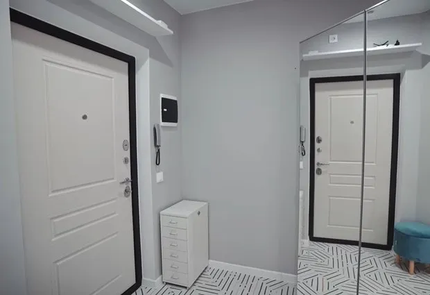 Foto: im Stil , Flureingang, Tipps, Renovierung in der Praxis, Design eines kleinen Flureingangs, Ideen für den Flureingang, wie man einen Flureingang gestaltet, wie man einen kleinen Flureingang dekoriert – Fotos auf unserer Website