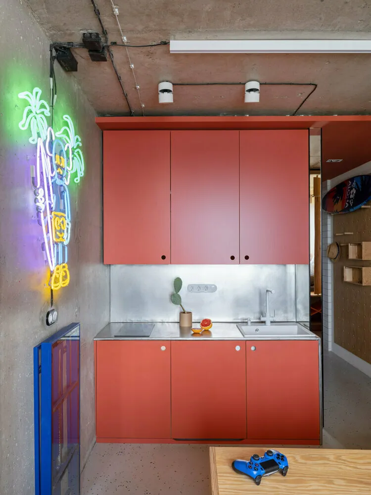 Diseño: Yuri Lutsenko