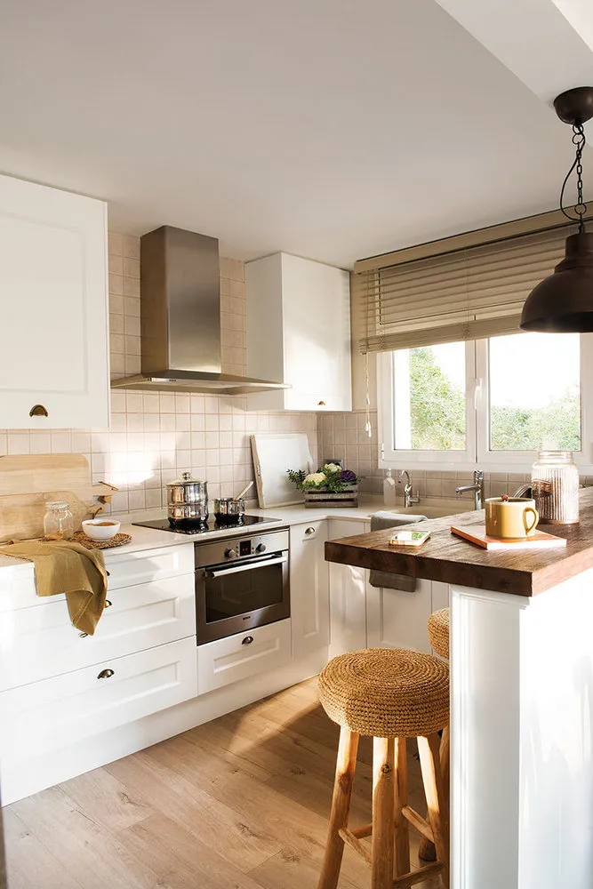 照片:北欧、生态风格厨房与餐厅 – 网站上的照片