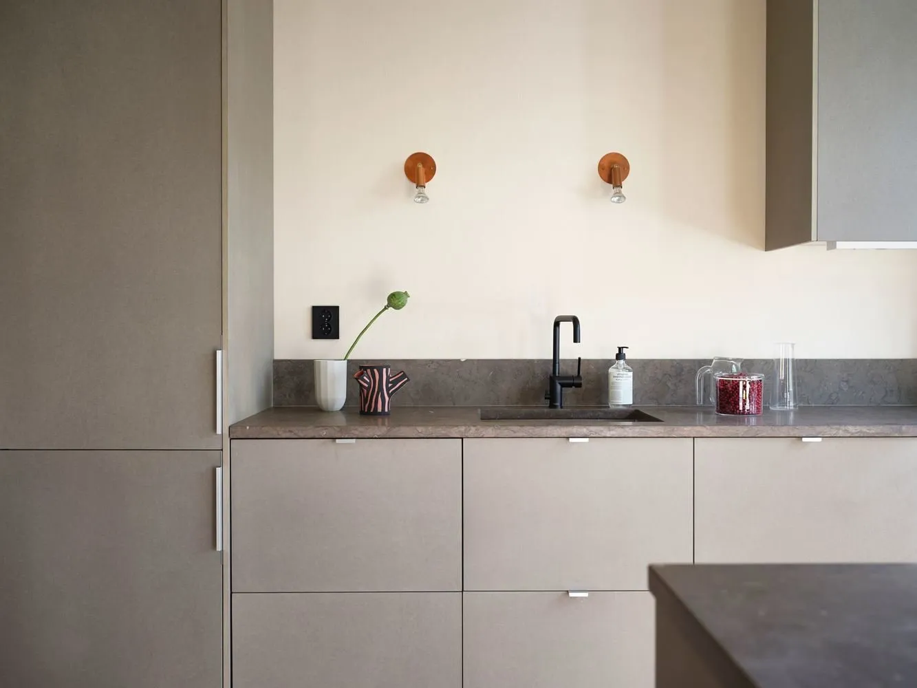 Photo: Scandinavian kitchen and dining room, Interior decoration, Sweden, Stockholm – photo on our website