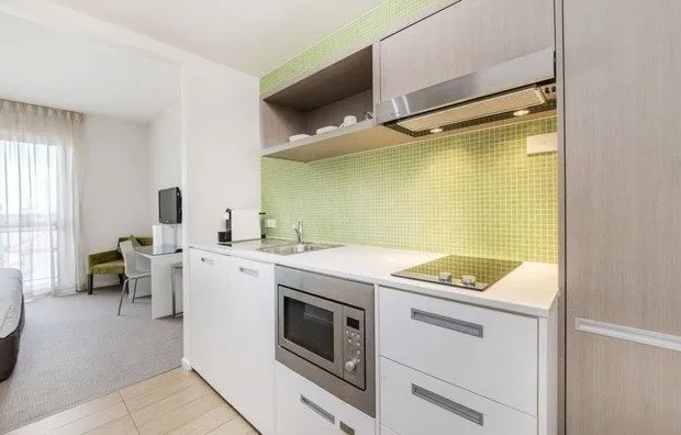 照片：现代厨房和餐厅风格，技巧，实践装修指南——我们网站上的照片