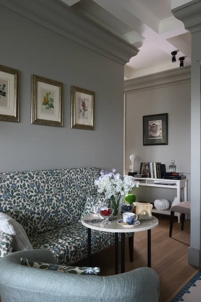 照片:经典风格客厅,现代,公寓,每周项目,莫斯科,整体房屋,3个房间,超过90平方米,纳塔莉亚·马斯洛娃,朱莉娅·哈里托诺娃,3L装饰局——我们网站上的照片