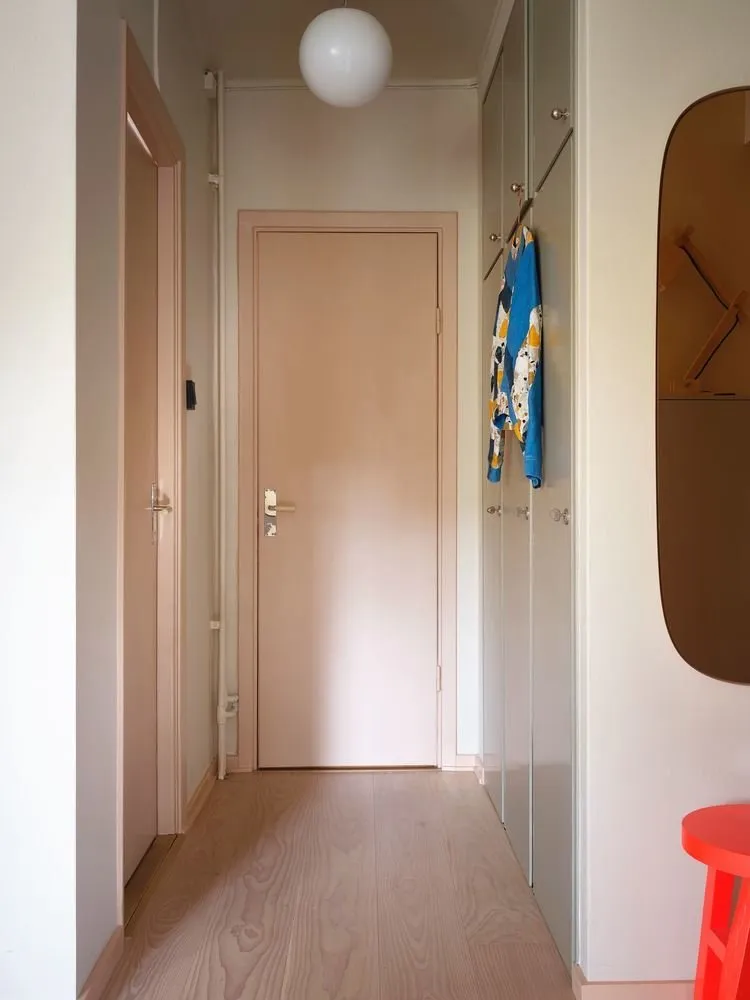 Photo: Scandinavian entrance hall, Interior decoration, Sweden, Stockholm – photo on our website